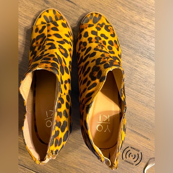 Cheetah print platform heels - Picture 2 of 3